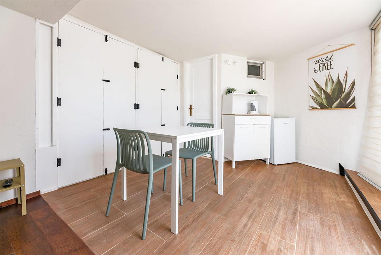 Villa Corralejo Bay Beachfront Corralejo By Holidays Home ภายนอก รูปภาพ