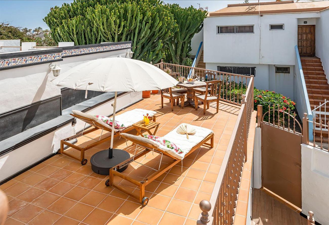 Villa Corralejo Bay Beachfront Corralejo By Holidays Home ภายนอก รูปภาพ